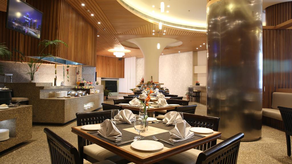 Country Inn & Suites By Radisson, Мирут Екстериор снимка