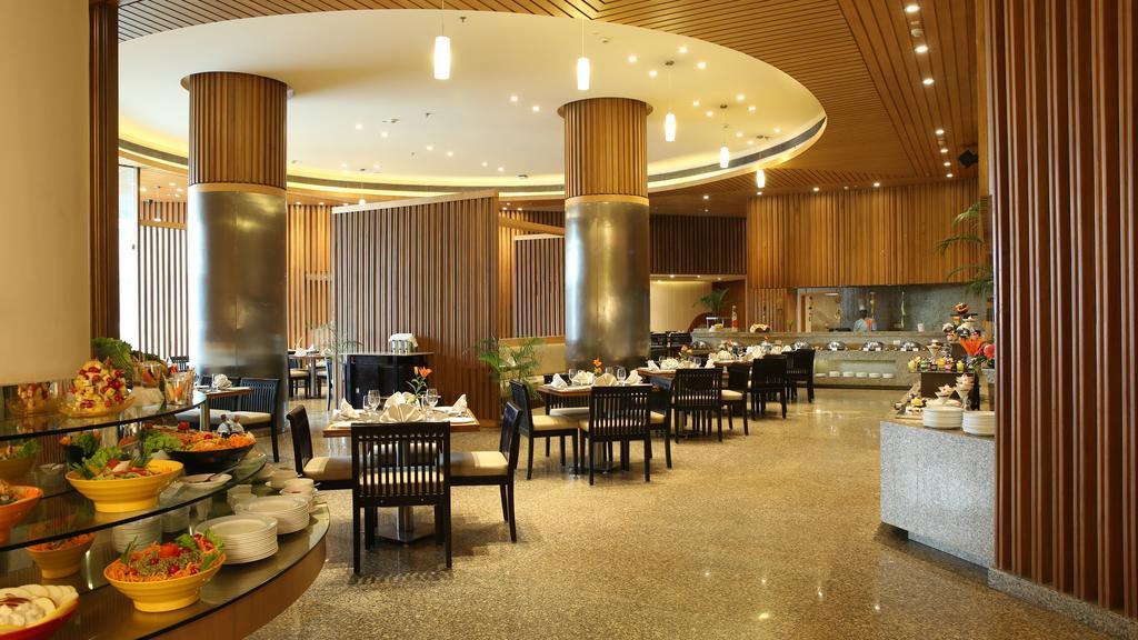 Country Inn & Suites By Radisson, Мирут Екстериор снимка